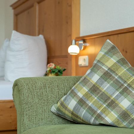 Appartement Predigstuhlblick Mit Indoorpool Und Sauna Bad Goisern Luaran gambar