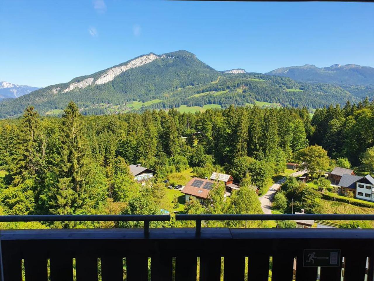 Appartement Predigstuhlblick Mit Indoorpool Und Sauna Bad Goisern Luaran gambar